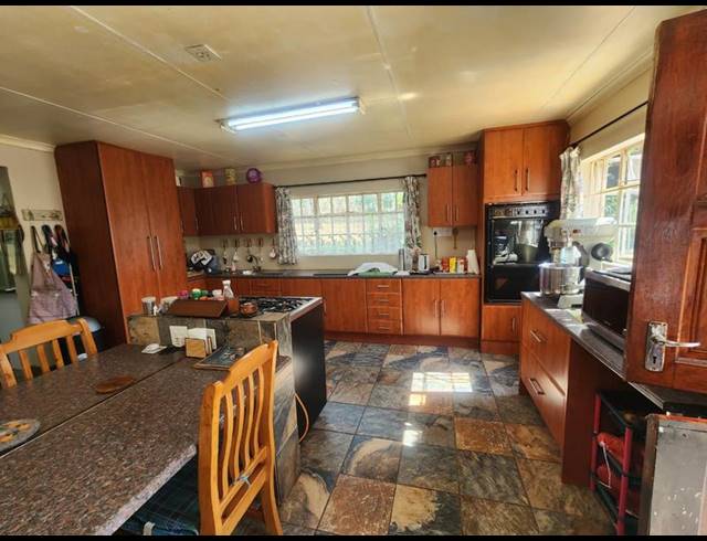 FARM FOR SALE IN WALKERVILLE CENTRAL